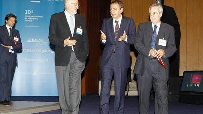 De izquierda a derecha, Juan Roig, José Luis Rodríguez Zapatero y Fernando Casado.