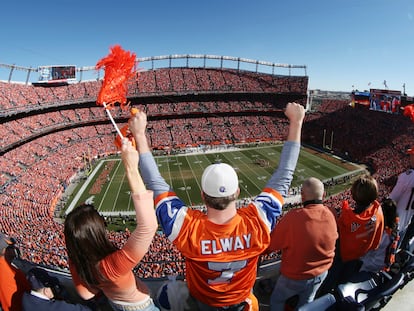 Imagen de archivo de un partido de los Denver Broncos contra los New England Patriots en Denver.