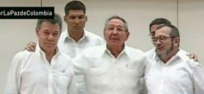 Santos, Raúl Castro i Timoixenko fan un pas clau en el procés de pau a Colòmbia.