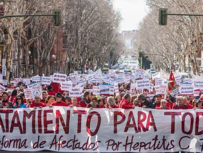 Manifestación en Madrid en 2015 por las dificultades de acceso al tratamiento contra la hepatitis C.