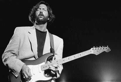 Eric Clapton durante un concierto en la época en la que compuso 'Tears in heaven'.