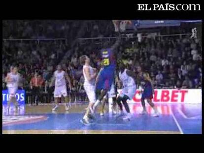 La inspiración de Navarro tumba al Baskonia  <strong><a href="http://www.elpais.com/buscar/acb/videos">Vídeos de la ACB</a></strong> 