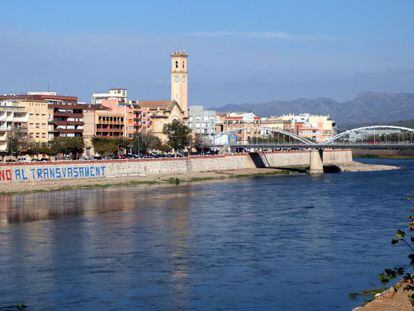 El Ebro, a su paso por Tortosa.