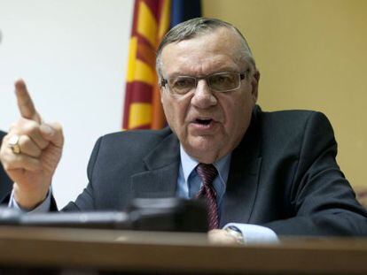El sheriff de Maricopa, Joe Arpaio, en una conferencia de prensa en Fénix (Arizona).
