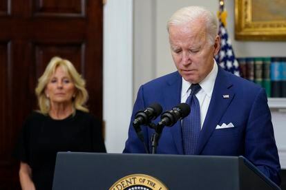 The President of the United States, Joe Biden, has made an institutional declaration of mourning and solidarity with families.  “It is time to act, it is time to say to those who obstruct, delay or block common sense laws (in reference to the legislation on weapons).  We will not forget ”, he has said forcefully this Tuesday.