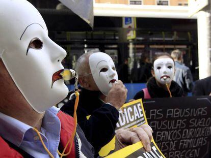 Protesta de afectados por cláusulas suelo en Madrid, en una imagen de archivo.
