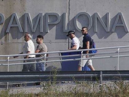 Salida de la cárcel de Pamplona de tres de los cinco integrantes de La Manada.