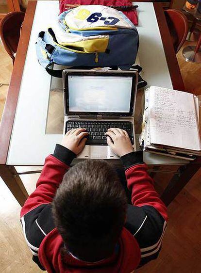25.000 alumnos españoles harán el examen del Informe Pisa. 2.100 harán la prueba de competencia lectora en formato digital.