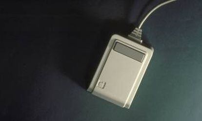 El primer ratón de Apple diseñado por IDEO.
