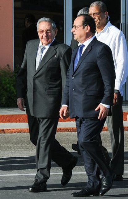  Raul Castro y Fran&ccedil;ois Hollande, en mayo en La Habana.