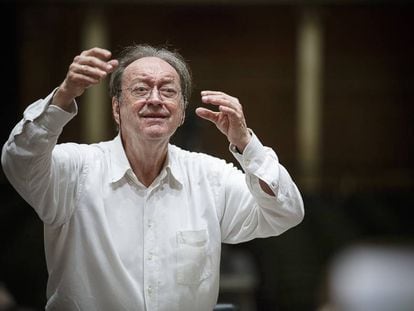 El maestro Nikolaus Harnoncourt.