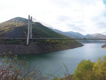 Vista de la autopista AP-66, operada por Itínere.