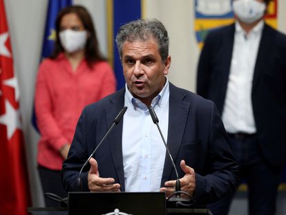 El alcalde de Parla, Ramón Jurado, la semana pasada tras la reunión con los alcaldes de siete municipios del sur de la región.