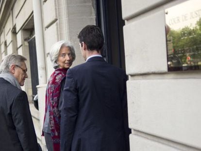 Lagarde, a su llegada este viernes a la Corte Judicial de la Rep&uacute;blica, en Par&iacute;s.