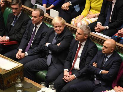 Boris Johnson, primer ministro británico, durante el debate del sábado en la Cámara de los Comunes.