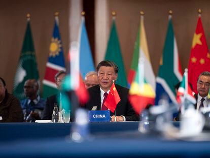 El presidente chino, Xi Jinping, durante una de las sesiones de la cumbre de los BRICS el pasado 24 de agosto, en Johanesburgo (Sudáfrica).