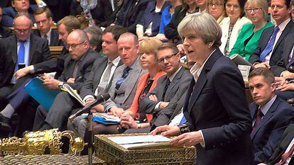 Theresa May, ayer en una intervenci&oacute;n en la C&aacute;mara de los Comunes.