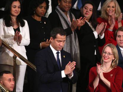 Ovación a Juan Guaidó durante el discurso del estado de la Unión, este martes en la Cámara de Representantes.