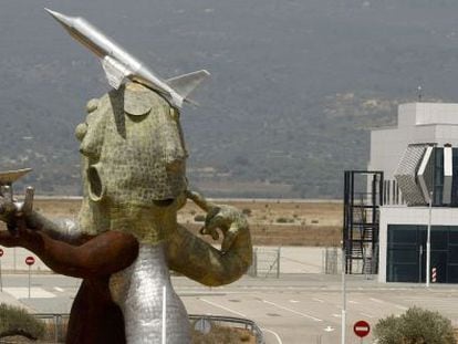 Vista de uno de los accesos al aeropuerto de Castell&oacute;n.