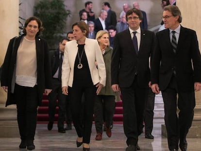 Colau, Forcadell, Puigdemont i Mas a la reuni&oacute; pel pacte nacional pel refer&egrave;ndum  
  
   
  
 