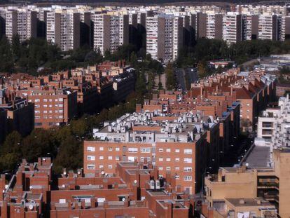 Vista aérea de algunos edificios de viviendas.