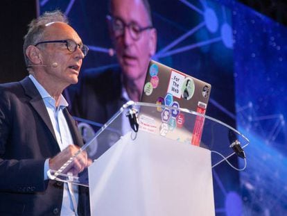 El creador de la World Wide Web, Tim Berners-Lee, durante su conferencia en T3CH en Madrid.
