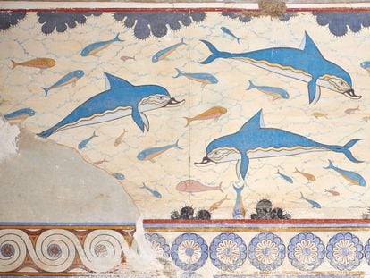 'Fresco de los Delfines' en el megaron (gran salón) de la Reina del Palacio de Cnosos, en Creta.