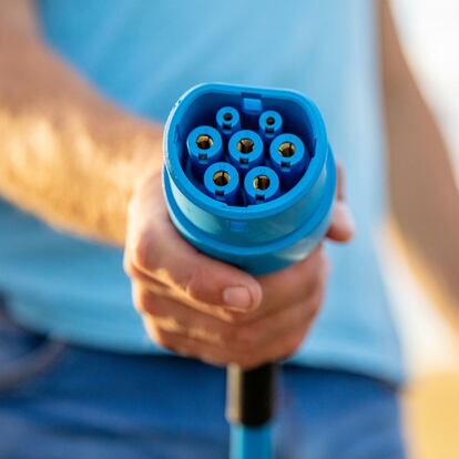 Coche eléctrico, PHEV, híbrido…: cuál es cuál y qué ventajas ofrece cada uno