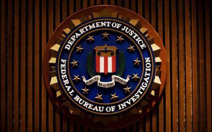 El escudo del FBI, en su sede en Washington. 