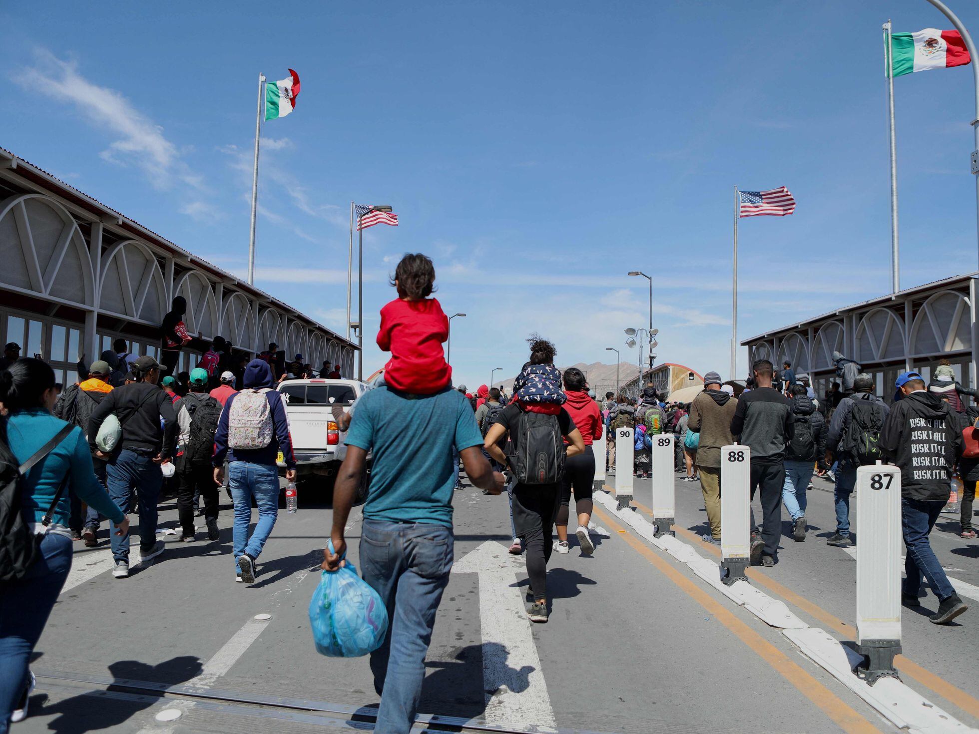 México y EU ya no somos vecinos distantes; estamos condenados a entendernos”:  Curzio