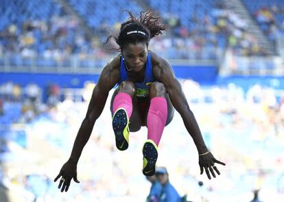 Caterine Ibarguen, durante su primer salto en Río.