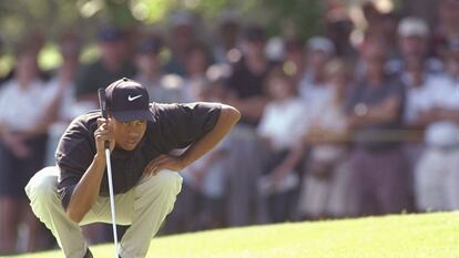 Tiger Woods, el 29 de agosto de 1996, hace 25 años, en su debut como profesional.