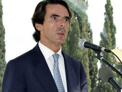 En la imagen un registro del ex presidente del gobierno español José María Aznar, quien subrayó que el acuerdo contribuiría a "crear la mayor alianza económica de la historia". EFE/Archivo