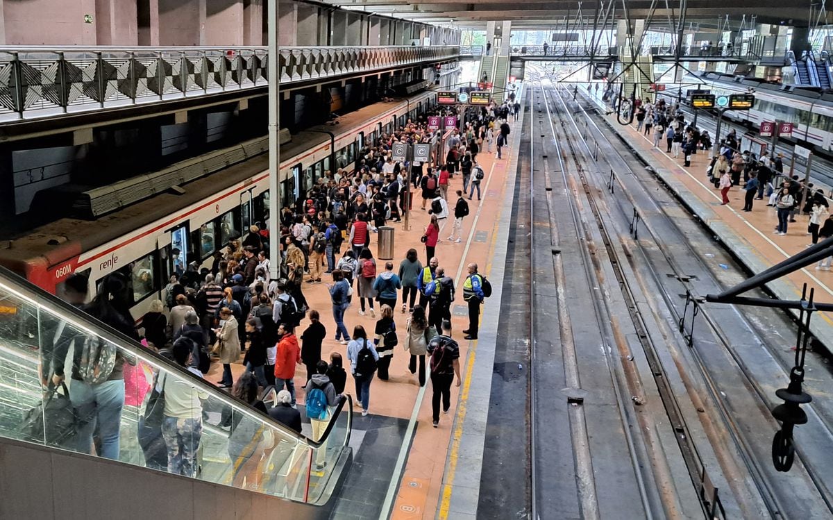 La subvención al transporte público no consigue reducir el tráfico en Madrid, según un estudio | Clima y Medio Ambiente
