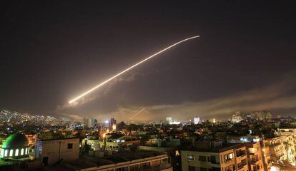 Disparo de un misil sobre Damasco, en mayo pasado.