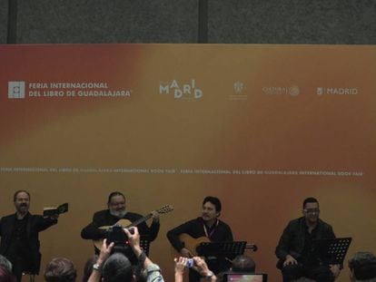 Juan Villoro lee su cuento ‘El mariachi’ acompañado por guitarras y rancheras