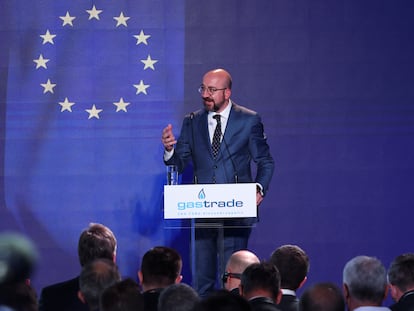 El presidente del Consejo Europeo, Charles Michel, en la presentación de la puesta en marcha de la construcción de una nueva terminal flotante de gas natural licuado en Alexandrópolis (Grecia) para reducir la dependencia energética de Rusia.