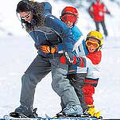 Deporte y vacaciones con los niños en la estación leridana de Baqueira-Beret, en el valle de Arán (Lleida).