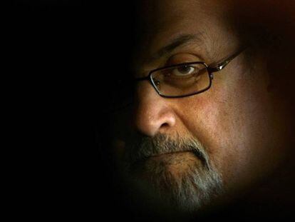 Salman Rushdie en Barcelona una foto de archivo.