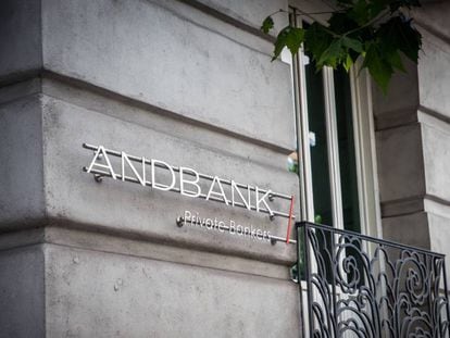 Fachada de Banco Andbank en España