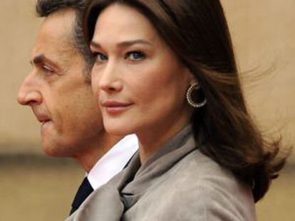 Sarkozy y Bruni en Paris, en 2009.