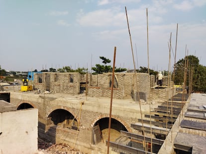 Construction in Sanjaynagar from block 7.