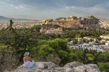 Vista panorámica de la Acrópolis de Atenas.