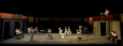 Escena del montaje de &#039;Llibertat!&#039;, en el Teatro Nacional de Catalu&ntilde;a.