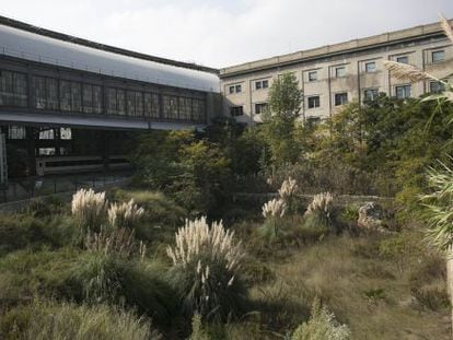 Imagen actual del solar destinado a la Biblioteca Provincial de Barcelona.