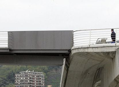 Imagen de la unión de las pasarelas que llevó al arquitecto Santiago Calatrava a llevar a juicio al Ayuntamiento de Bilbao.
