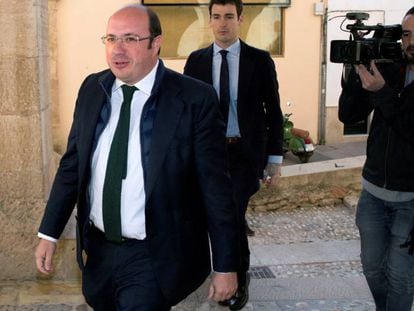El ex presidente de Murcia, Pedro Antonio Sánchez, a su llegada a los juzgados de Lorca.