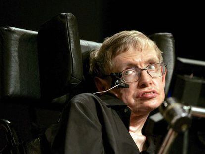 Hawking mira al futuro