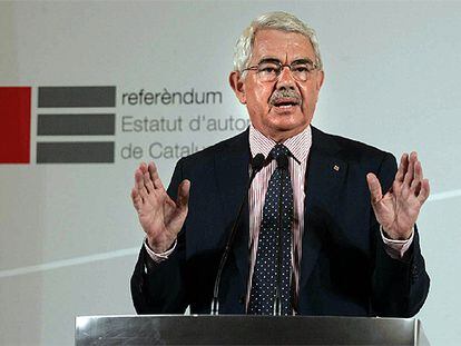 Pasqual Maragall valora los resultados en el Palacio de la Generalitat.