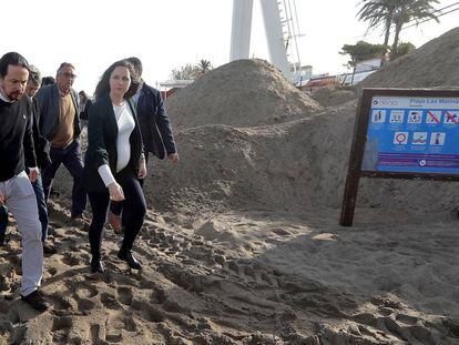 Pablo Iglesias, durante su visita a las playas de Denia (Alicante).